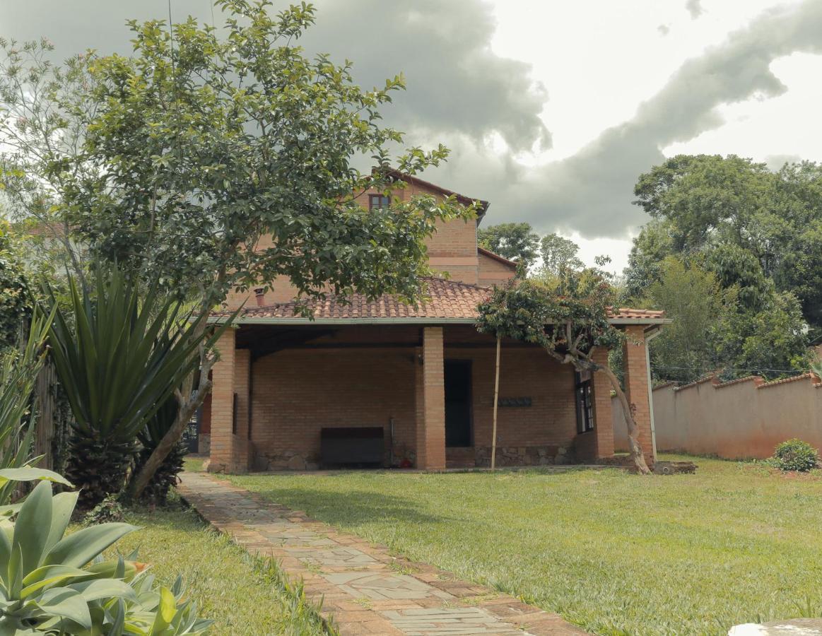 Em Tiradentes, Minas Gerais, Casa Tipica E Espacosa Em Terreno Arborizado Exterior foto