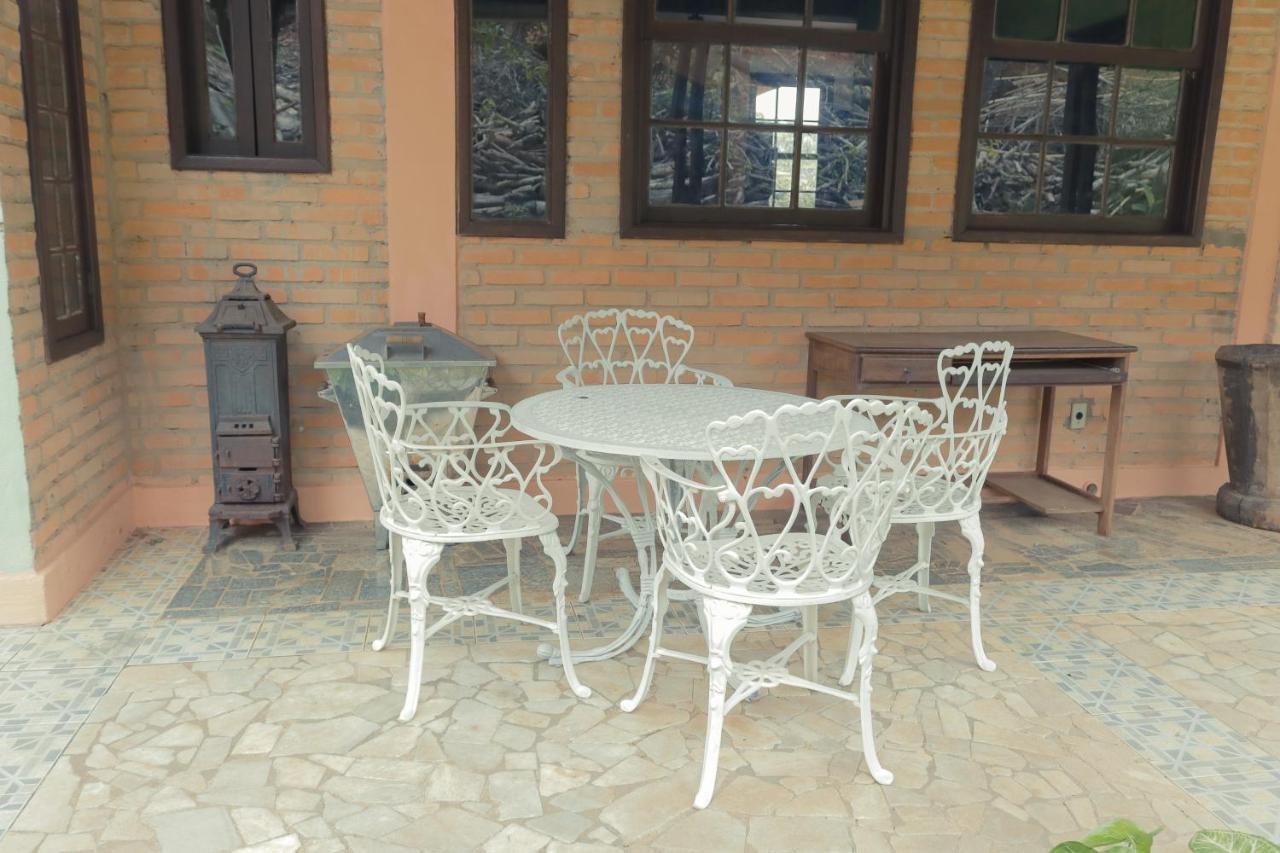 Em Tiradentes, Minas Gerais, Casa Tipica E Espacosa Em Terreno Arborizado Exterior foto