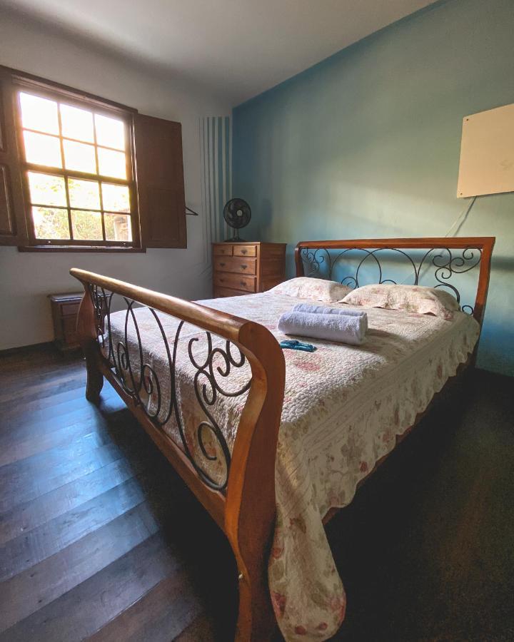Em Tiradentes, Minas Gerais, Casa Tipica E Espacosa Em Terreno Arborizado Exterior foto